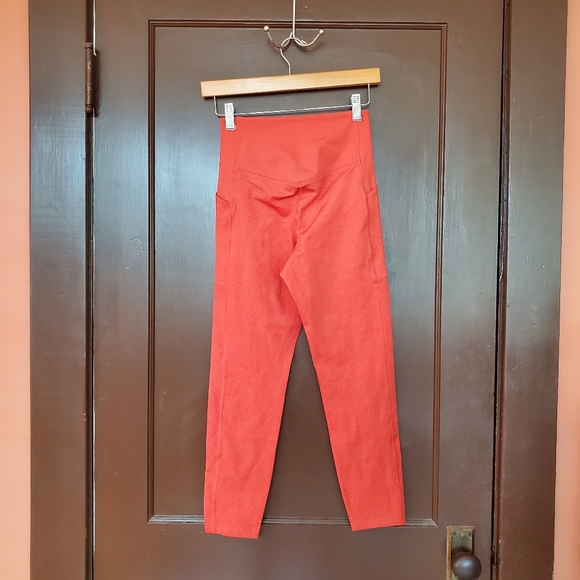 NWT Girlfriend Collective Compressive Pocket Legging in Tart - Picture 2 of 12